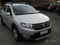 Käytetty Dacia Sandero Stepway 90 HP (66 kW) 2016 Harmaa Sedan
