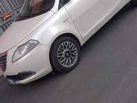 Usata Lancia Ypsilon 95 CV (69 kW) 2011 Utilitaria