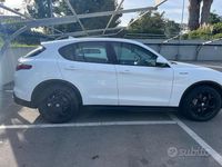 Usata Alfa Romeo Stelvio Executive 210 CV (154 kW) 2017 Bianco SUV