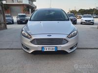 Usata Ford Focus Titanium 120 CV (88 kW) 2015 Grigio Station wagon