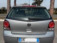 Usata VW Polo 75 CV (55 kW) 2007 Grigio Utilitaria