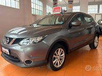 Usata Nissan Qashqai Acenta 110 CV (80 kW) 2017 Grigio SUV