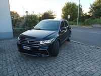Usata VW Tiguan R-line 150 CV (110 kW) 2021 Nero SUV