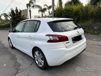Usata Peugeot 308 92 CV (67 kW) 2014 Utilitaria