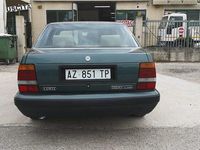 Usata Lancia Thema 181 CV (133 kW) 1988 Grigio Berlina