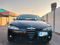 Usata Alfa Romeo 147 Distinctive 150 CV (110 kW) 2005 Nero Utilitaria