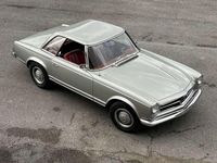 Usata Mercedes 250 150 CV (110 kW) 1967 Argento Cabrio