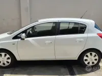 Usata Opel Corsa 85 CV (62 kW) 2012 Bianco Utilitaria