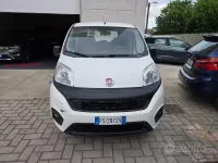 Usata Fiat Qubo Lounge 77 CV (56 kW) 2018 Bianco Monovolume