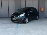 Usata Kia Venga 90 CV (66 kW) 2013 Nero Utilitaria