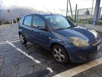 Usata Ford Fiesta Ghia 68 CV (50 kW) 2007 Blu Berlina