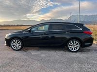 Usata Hyundai i40 136 CV (100 kW) 2012 Nero Station wagon