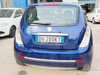Usado Lancia Ypsilon 77 HP (56 kW) 2007 Azul Citadino