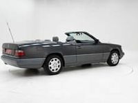 Usata Mercedes E220 150 CV (110 kW) 1994 Altri Cabrio