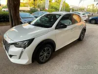 Usata Peugeot 208 Active 56 kW (77 CV) 2022 Bianco Utilitaria