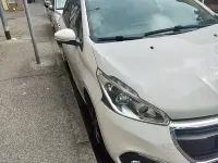 Usata Peugeot 208 75 CV (55 kW) 2017 Bianco Utilitaria