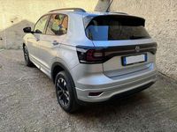 Usata VW T-Cross R-line 116 CV (85 kW) 2024 Grigio SUV