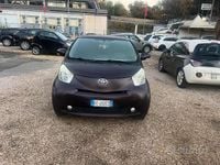 Usata Toyota iQ Sol 68 CV (50 kW) 2010 Nero Utilitaria