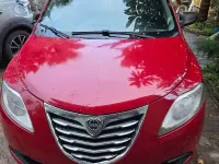 Usata Lancia Ypsilon 69 CV (50 kW) 2013 Rosso Utilitaria