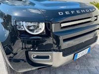 Usata Land Rover Defender SE Dynamic 200 CV (147 kW) 2021 Nero SUV