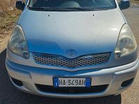 Usata Toyota Yaris 75 CV (55 kW) 2003 Grigio Station wagon