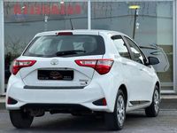 Usata Toyota Yaris Active 69 CV (50 kW) 2018 Bianco