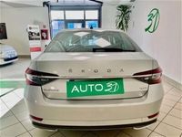 usata Skoda Superb 2.0 TDI 190 CV SCR DSG Laurin&Klement