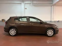 Usata Fiat Tipo Easy 120 CV (88 kW) 2018 Marrone Berlina