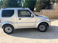 Usata Suzuki Jimny 86 CV (63 kW) 2010 Argento SUV