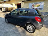 Usata Renault Clio II 70 CV (51 kW) 2006 Grigio Berlina