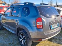 Usata Dacia Duster Lauréate 115 CV (84 kW) 2017 Grigio SUV