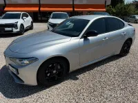 Usata Alfa Romeo Giulia 150 CV (110 kW) 2017 Grigio Berlina