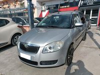 Occasion Skoda Roomster Comfort 80 ch (58 kW) 2007 Argent Monospace