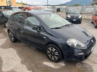Usata Fiat Punto 75 CV (55 kW) 2015 Blu Utilitaria