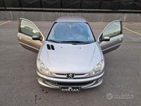 Usata Peugeot 206 88 CV (64 kW) 2004 Grigio Berlina