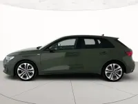 Usata Audi A3 S-Line 150 CV (110 kW) 2025 Verde distretto metallizzato Berlina