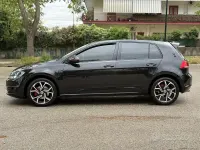 Second-hand VW Golf VII 105 CP (77 kW) 2014 Negru Berlinǎ