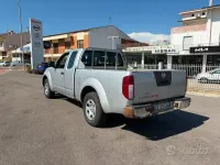 Usata Nissan Navara 144 CV (105 kW) 2014 Grigio Pick-up