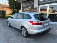 Usata Ford Focus 116 CV (85 kW) 2012 Grigio Station wagon