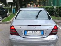 Usata Mercedes C220 Elegance 143 CV (105 kW) 2004 Berlina