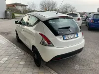 Usata Lancia Ypsilon 69 CV (50 kW) 2013 Bianco Utilitaria