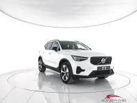 Nuova Volvo XC40 Plus 163 CV (119 kW) 2026 Bianco ghiacciaio SUV