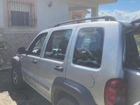 Usata Jeep Cherokee 143 CV (105 kW) 2002 Grigio SUV