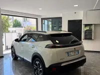 Usata Peugeot 2008 Allure 131 CV (96 kW) 2020 Bianco SUV
