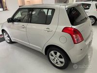 Second-hand Suzuki Swift GL 92 CP (67 kW) 2008 Argintiu Berlinǎ
