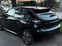 Usata Peugeot 208 Allure 100 CV (73 kW) 2022 Nero Utilitaria