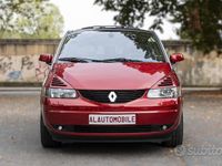 Usata Renault Avantime Privilege 207 CV (152 kW) 2002 Rouge de mars Monovolume