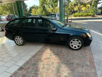 Usata Mercedes C200 122 CV (89 kW) 2006 Nero Station wagon