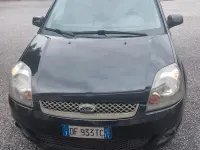 Usata Ford Fiesta 75 CV (55 kW) 2007 Utilitaria