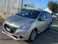 Usata Peugeot 208 Access 67 CV (49 kW) 2015 Grigio Utilitaria